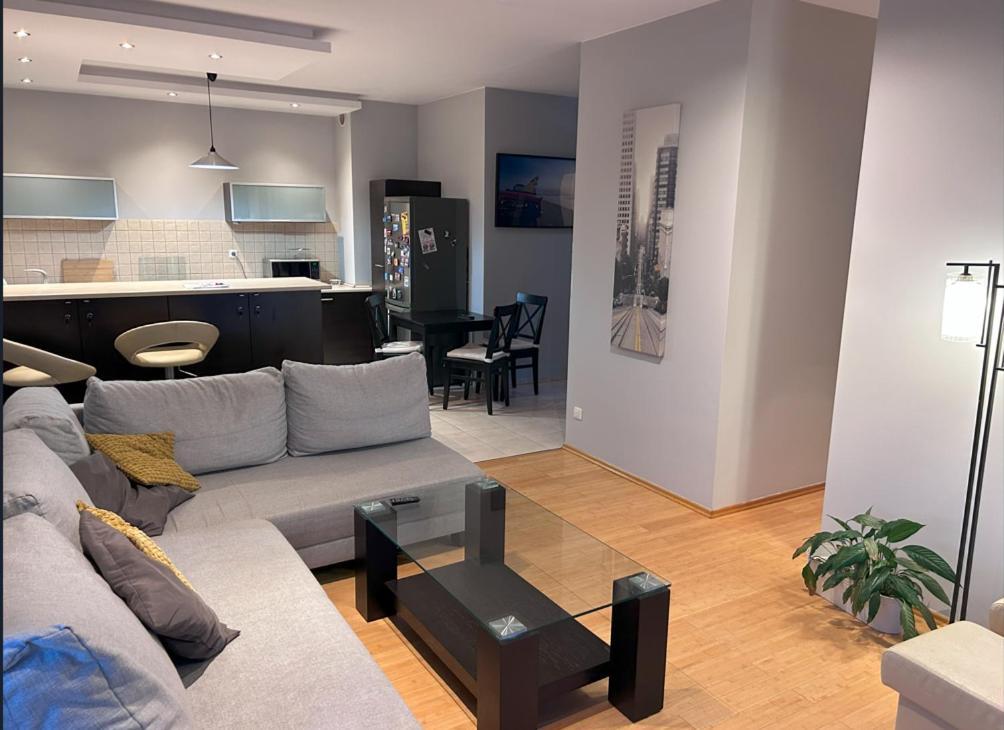 ורשה Apartament W Wesolej מראה חיצוני תמונה